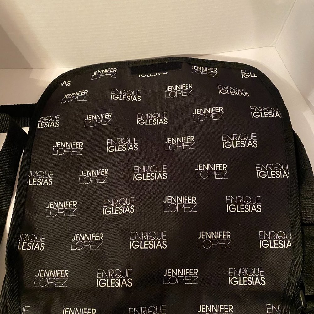 New Enrique Iglesias Jennifer Lopez 2012 Tour Messenger SWAG Bag - Picture 4 of 4